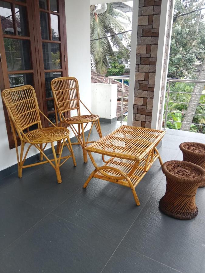 Kochi Bella Villa Bagian luar foto